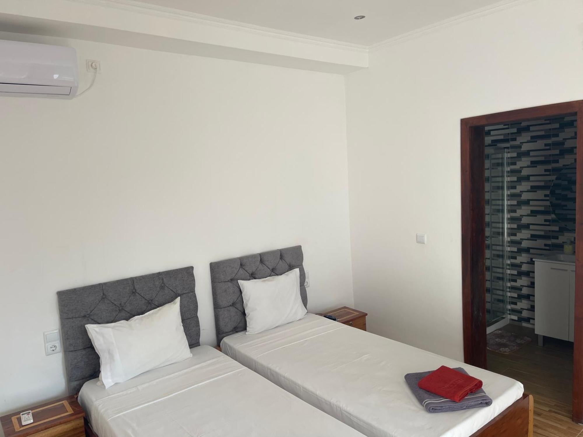 Hotel Kenito Sao Tome Eksteriør billede